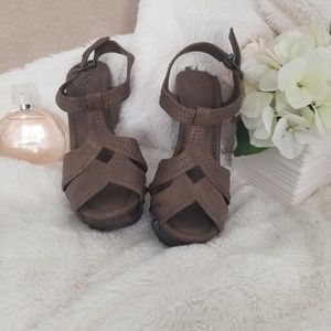 FINAL SALE - Heels
